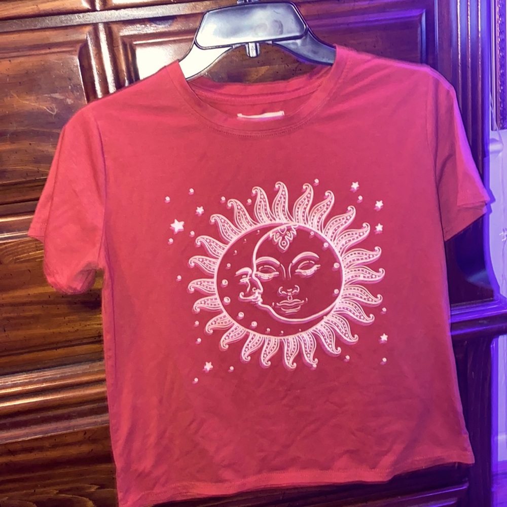 Sun Graphic Tee